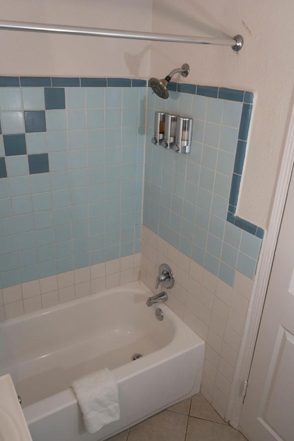 Inn On 17 Savannah Bagian luar foto